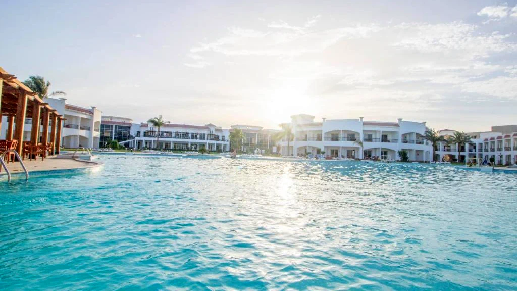 الفندق جراند سيز ريزورت & أكوا بارك - الغردقة